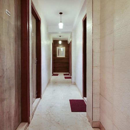 Oyo Flagship 81486 Hotel Mahalaxmi Guesthouse Yeni Delhi Dış mekan fotoğraf